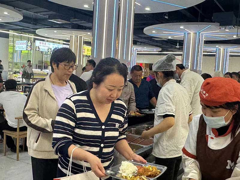 力明学院中职招生火爆|吸引来自全国各地考生及家长来校参观报名